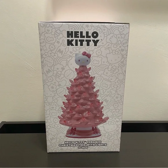 SANRIO x HELLO KITTY Ceramic Light Up Christmas Tree in Pink - Picture 6 of 7